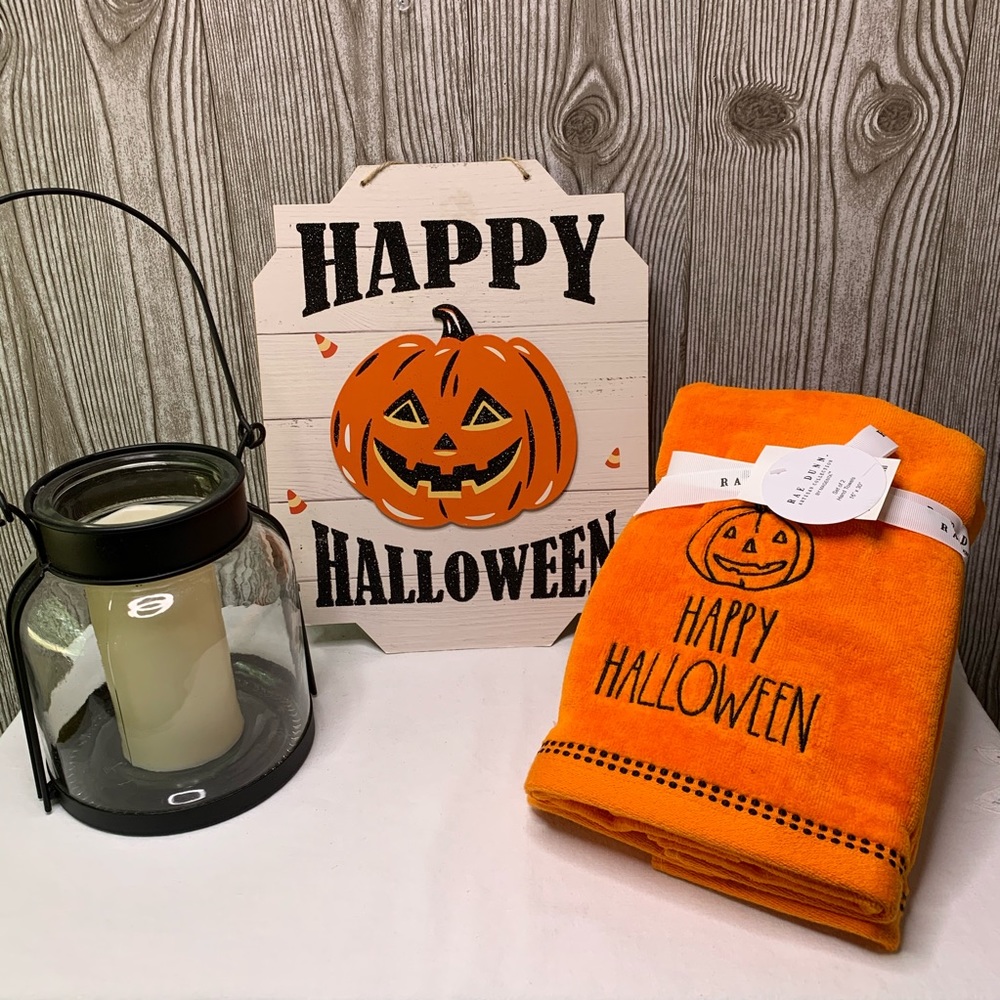 NWT🖤Pair of Rae Dunn HAPPY HALLOWEEN Hand Towels - Picture 7 of 7